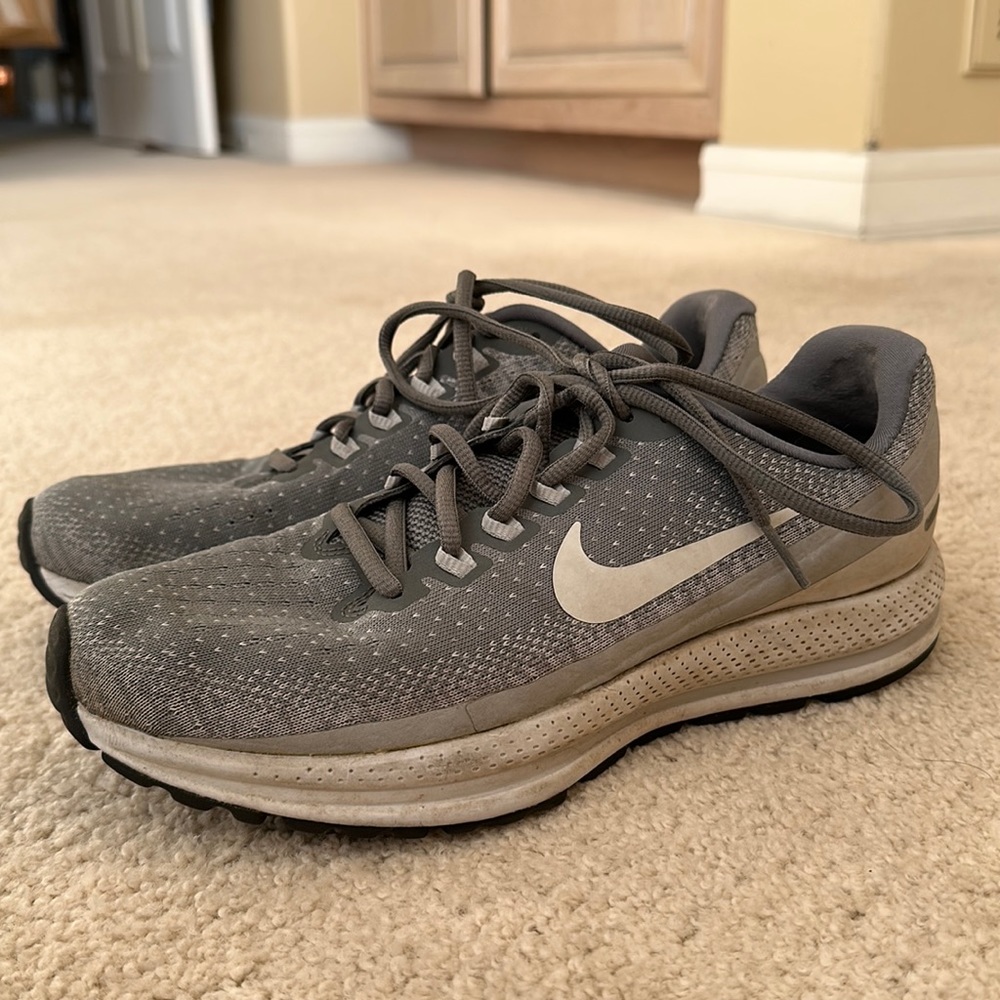 Nike Air Zoom Vomero 13 Cool Grey Sneaker - Picture 2 of 10